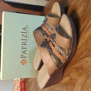 Patrizia by Spring Step Sandals Size